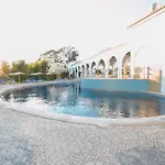 Casa Da Rocha By S&a *