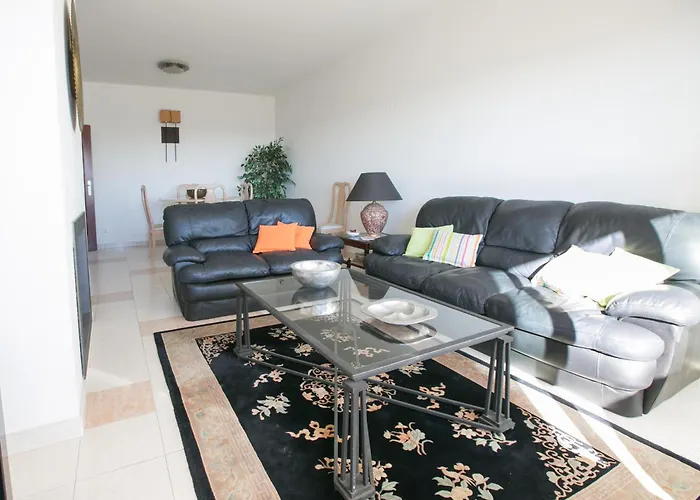 Casa Da Rocha By S&a *