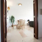 Casa Da Rocha By S&a