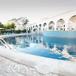 Casa Da Rocha By S&a